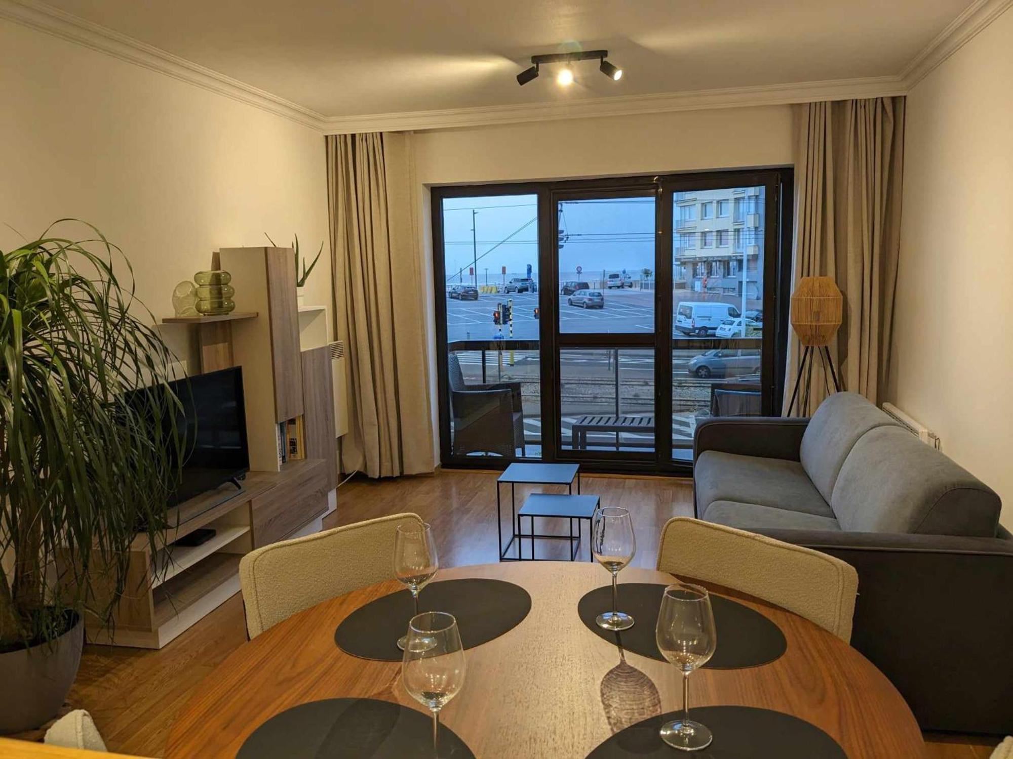 Vista Linda, Leuk Appartement Vlak Bij Zeedijk En Strand Остенде Экстерьер фото