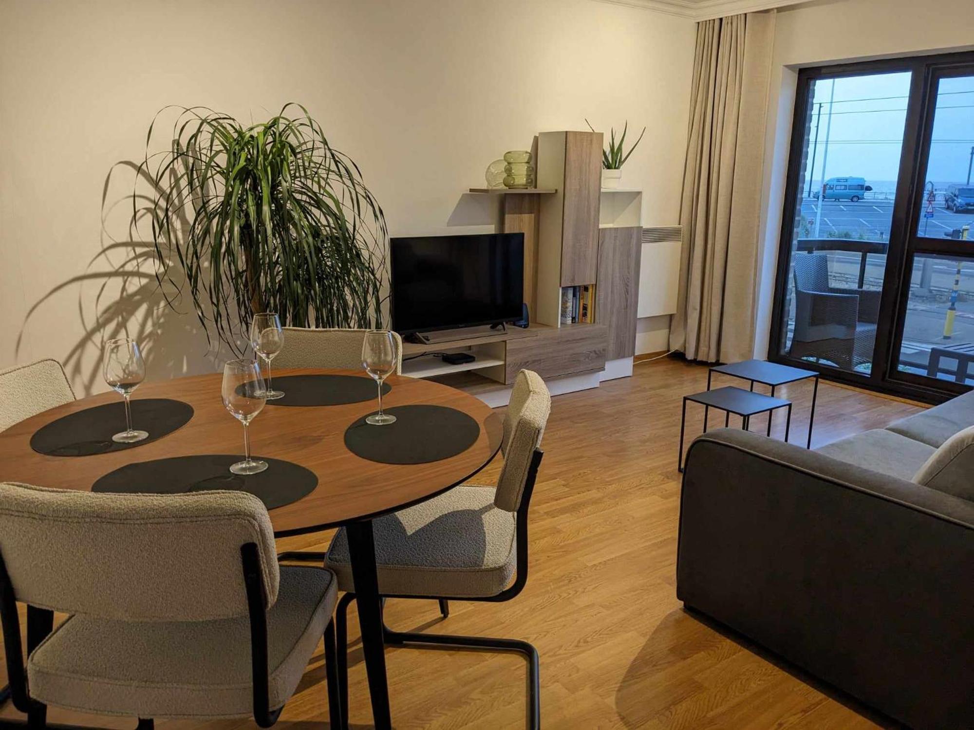 Vista Linda, Leuk Appartement Vlak Bij Zeedijk En Strand Остенде Экстерьер фото